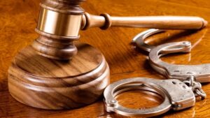 Leia mais sobre o artigo <strong><em>HABEAS CORPUS</em></strong><strong> SUBSTITUTIVO DE RECURSO PRÓPRIO</strong>