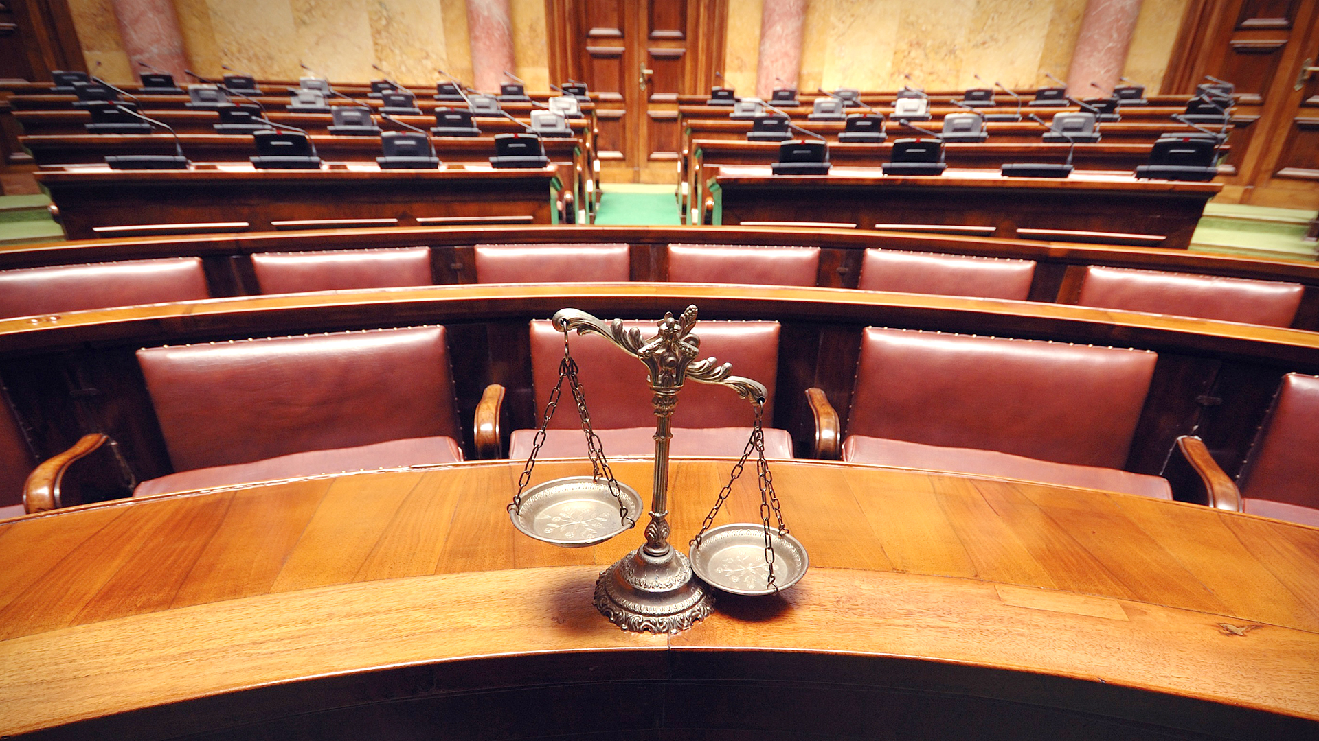 No momento, você está visualizando <strong>TRIBUNAL DO JÚRI E EXPLICAÇÃO DO </strong><strong><em>IN DUBIO PRO REO</em></strong>